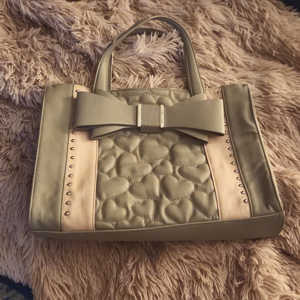 Grey and pink Betsey Johnson shoulder bag, EXCELLENT CONDITION